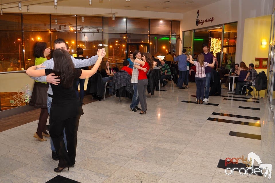 Seară de dans în Blondy's, 