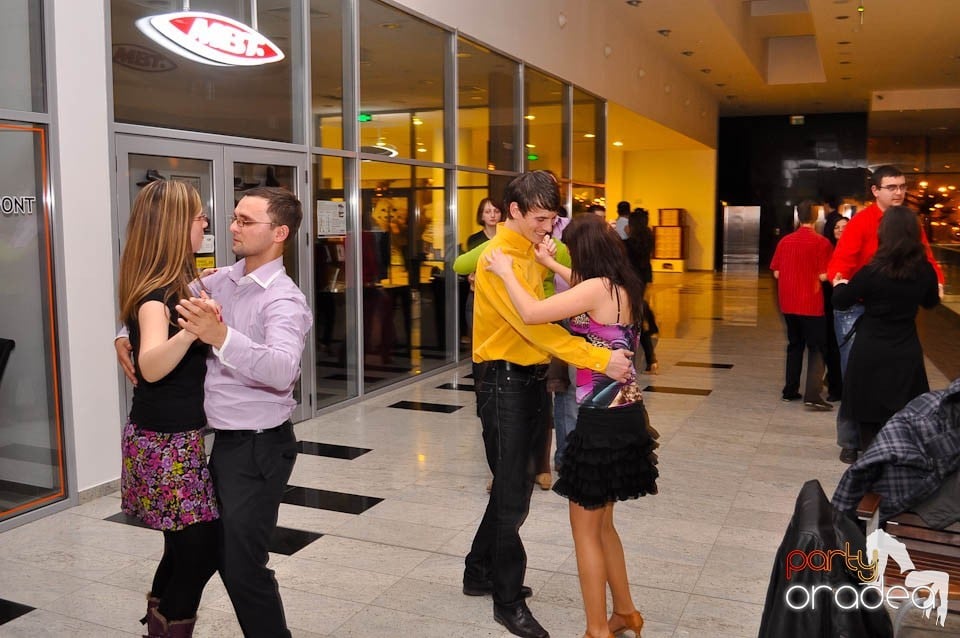 Seară de dans în Blondy's, 