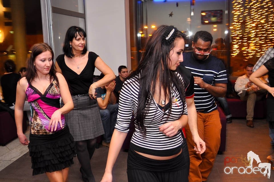 Seară de dans în Blondy's, 