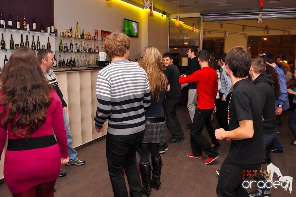 Seară de dans în Blondy's, 