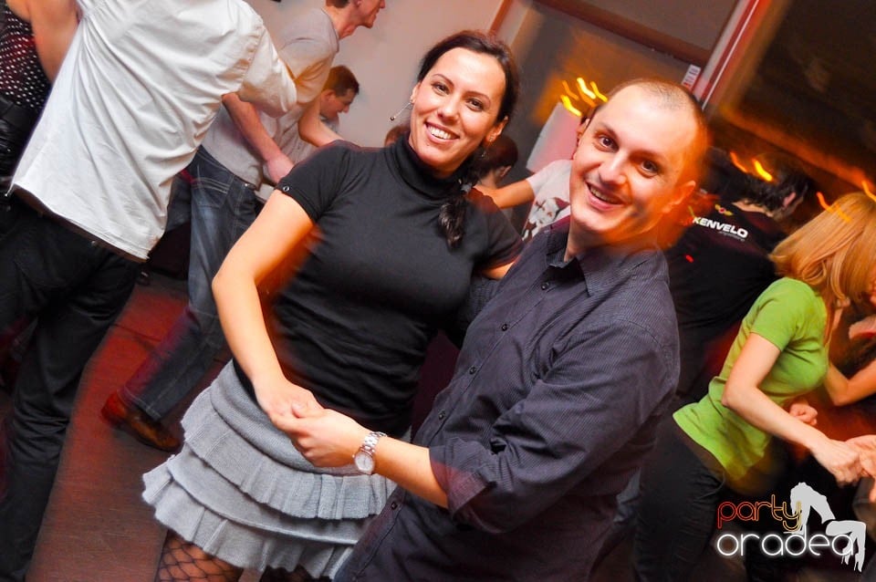 Seară de dans în Blondy's, 