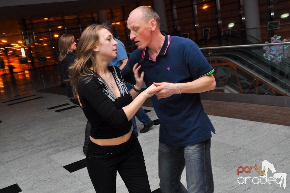 Seară de dans în Blondy's, 