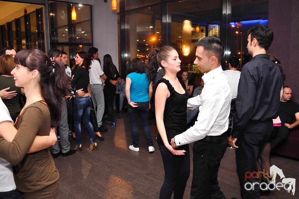 Seară de dans în Blondy's, 