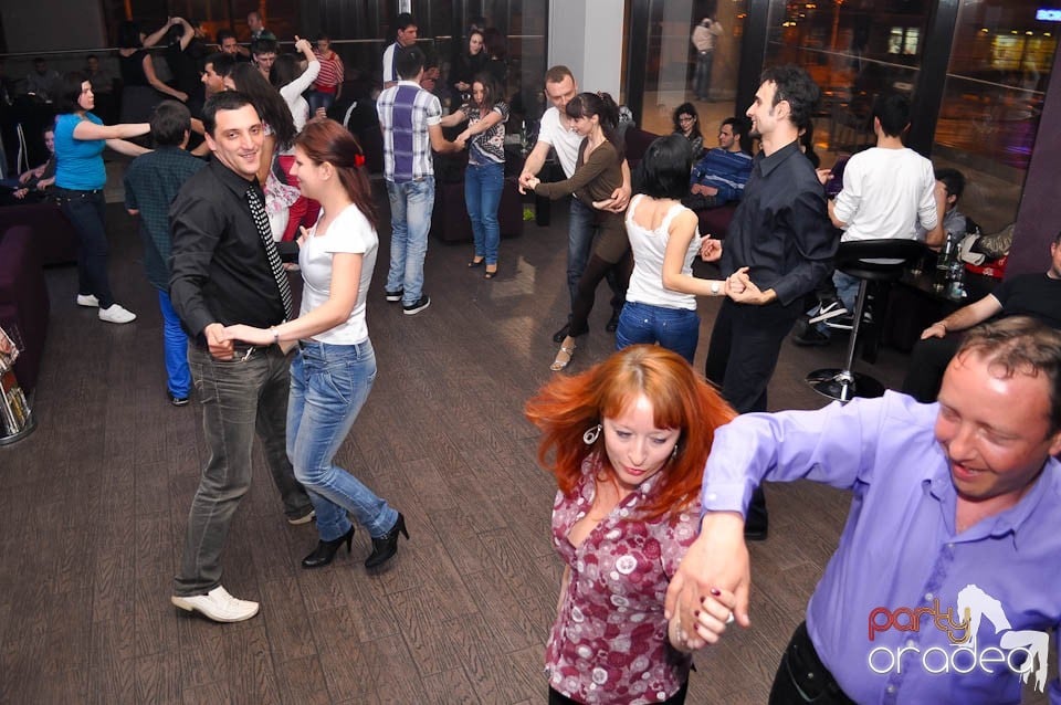 Seară de dans în Blondy's, 