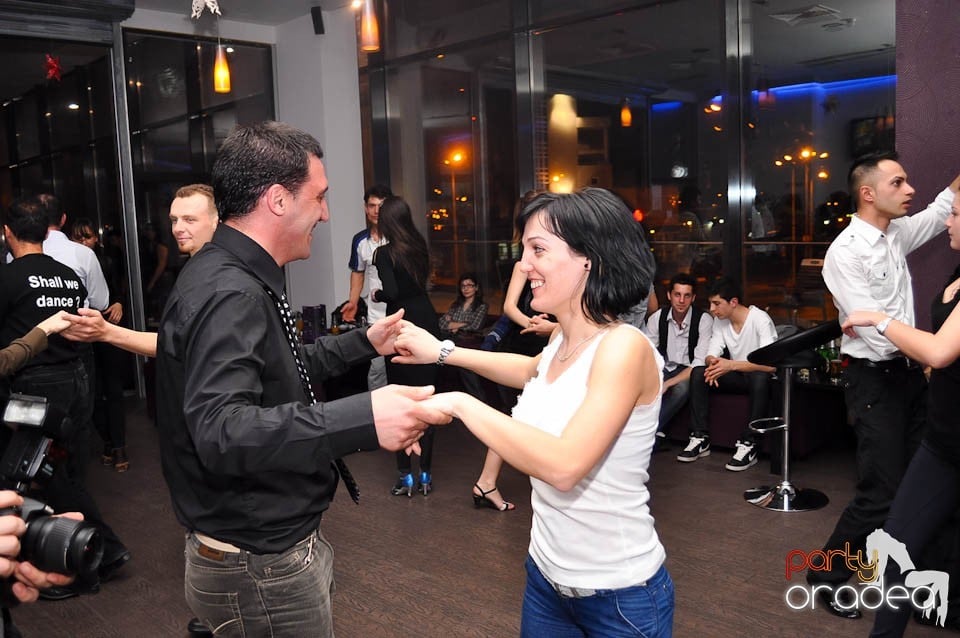 Seară de dans în Blondy's, 