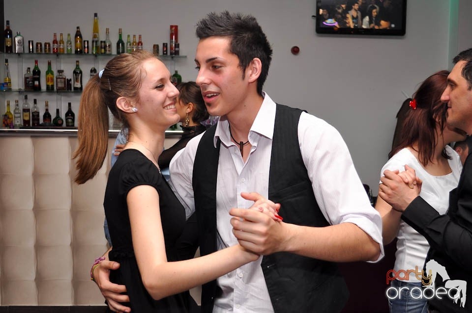 Seară de dans în Blondy's, 