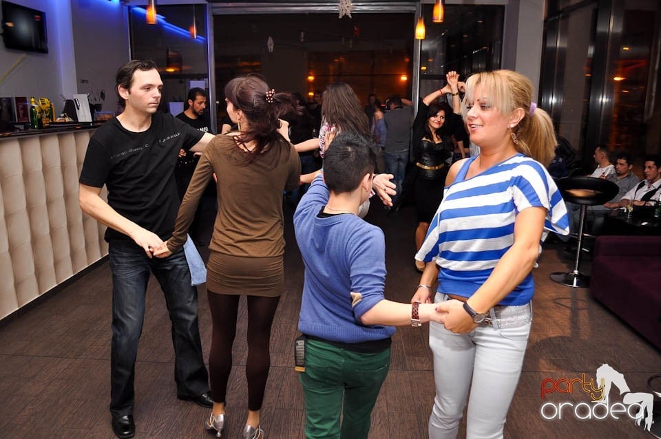 Seară de dans în Blondy's, 