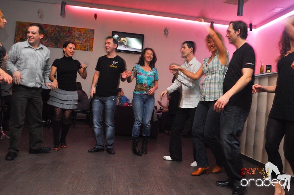 Seară de dans în Blondy's, 