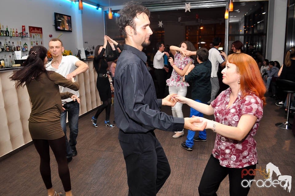 Seară de dans în Blondy's, 