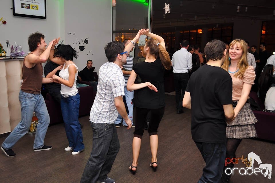 Seară de dans în Blondy's, 