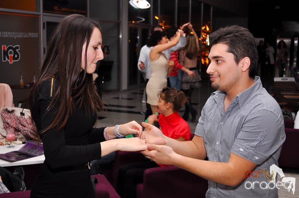 Seară de dans în Blondy's, 