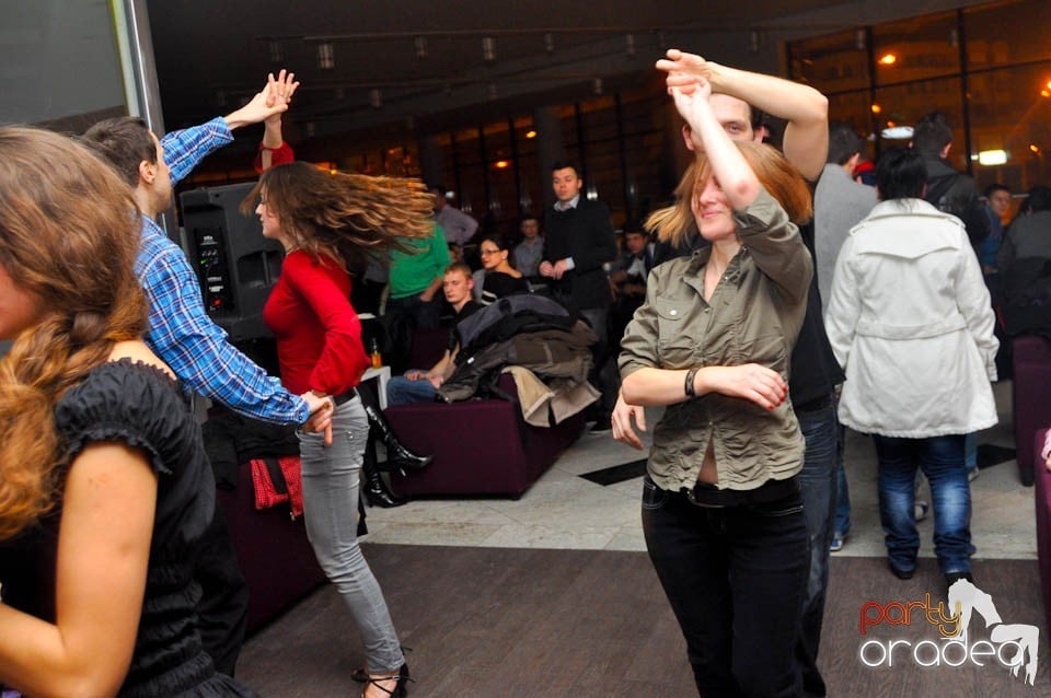 Seară de dans în Blondy's, 