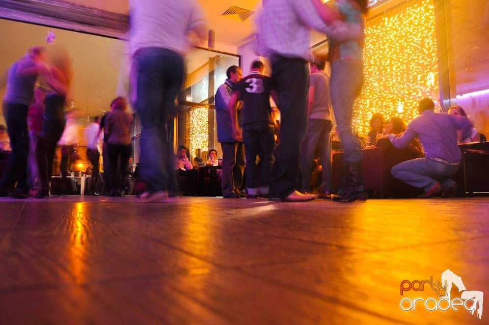 Seară de dans în Blondy's, 