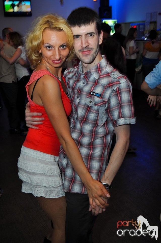 Seară de dans în Blondy's, 