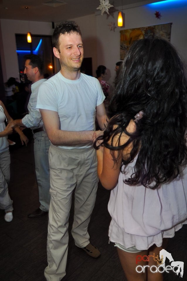 Seară de dans în Blondy's, 