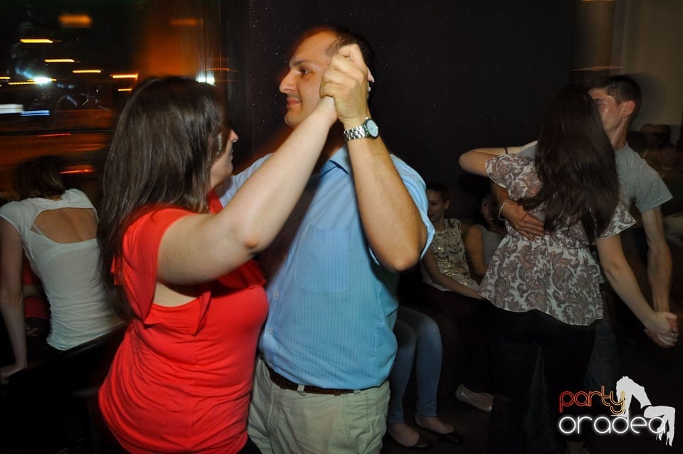 Seară de dans în Blondy's, 