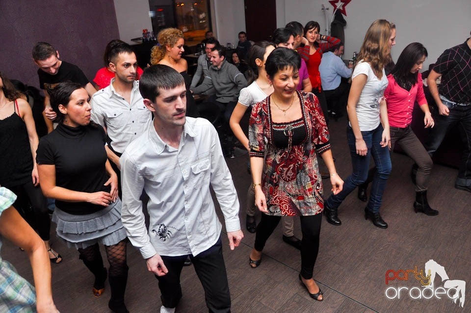 Seară de dans în Blondy's, 