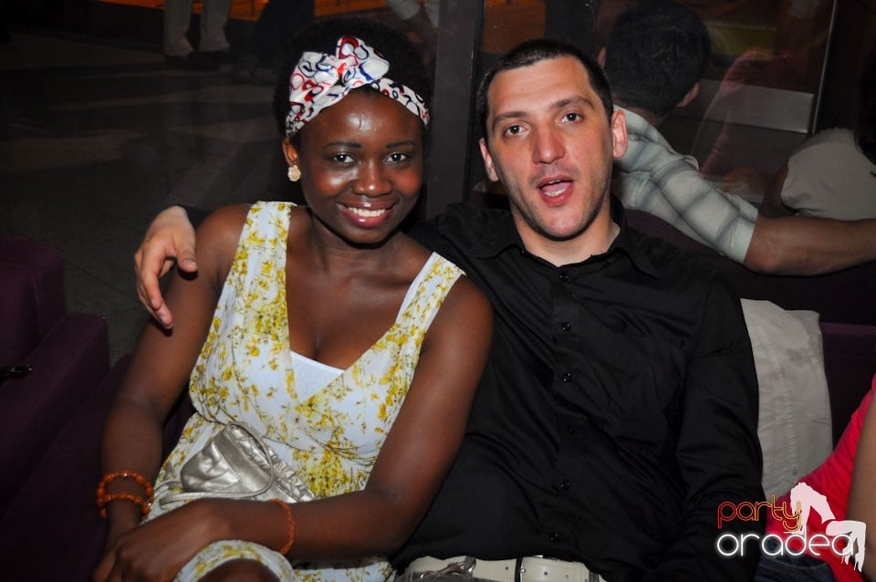 Seară de dans în Blondy's, 