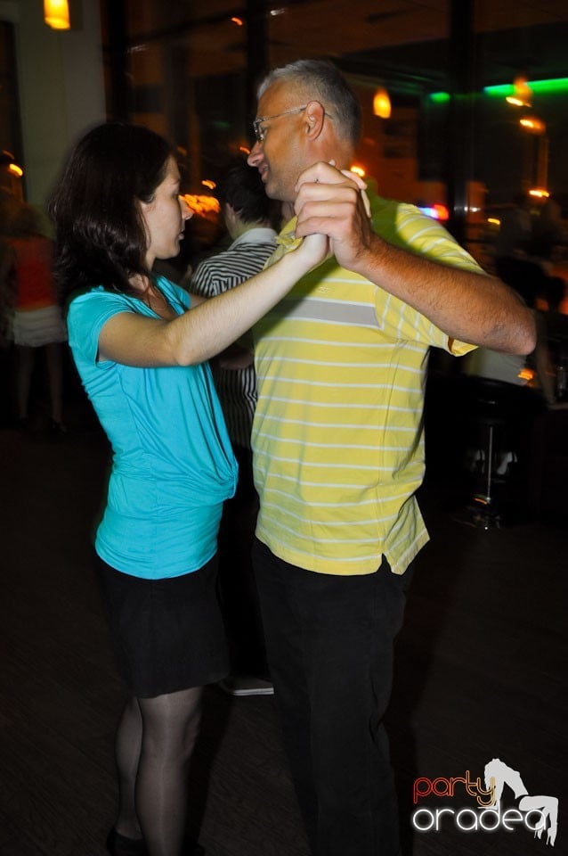 Seară de dans în Blondy's, 