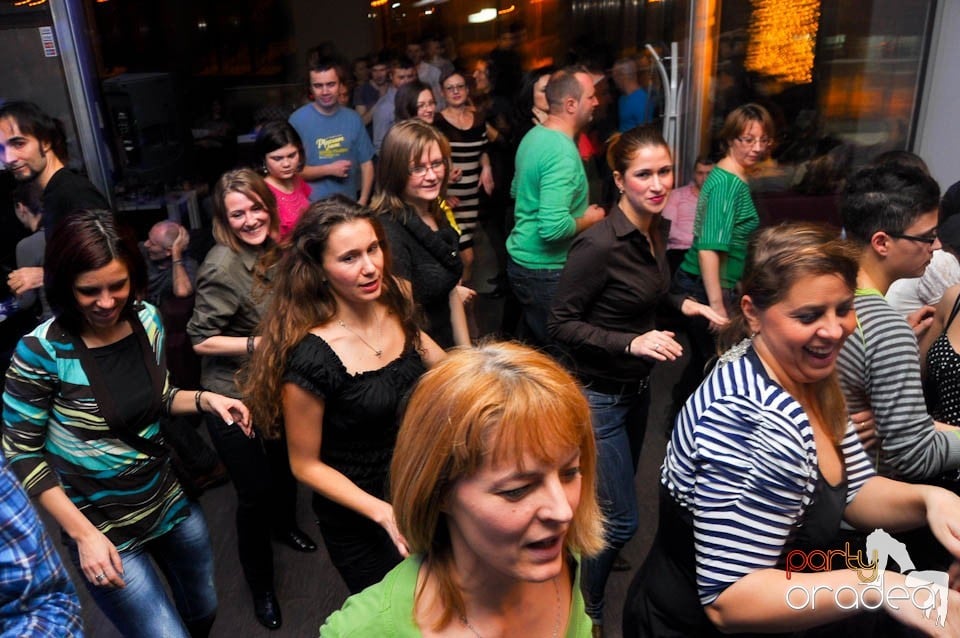 Seară de dans în Blondy's, 