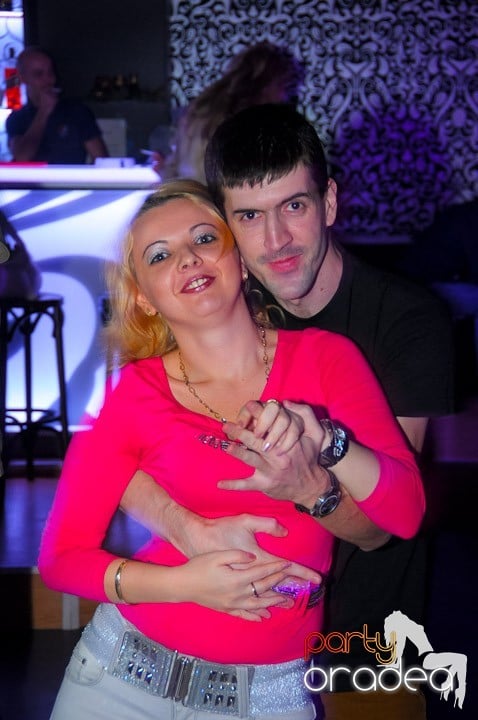 Seară de dans în Club Life, 