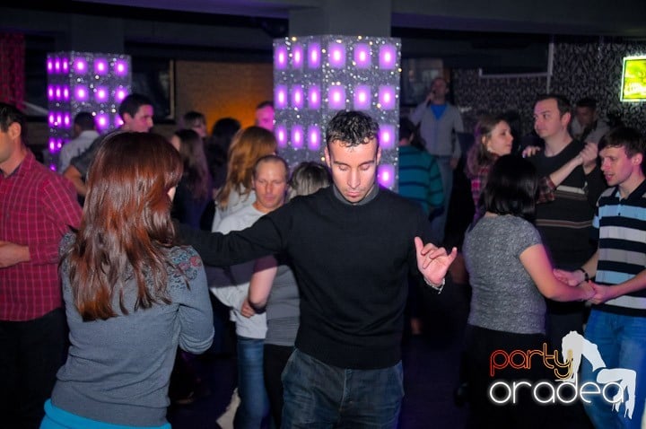 Seară de dans în Club Life,