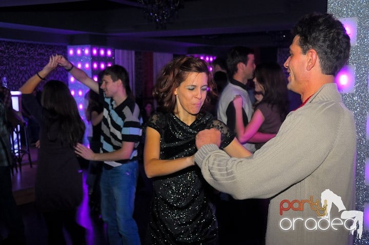 Seară de dans în Club Life,