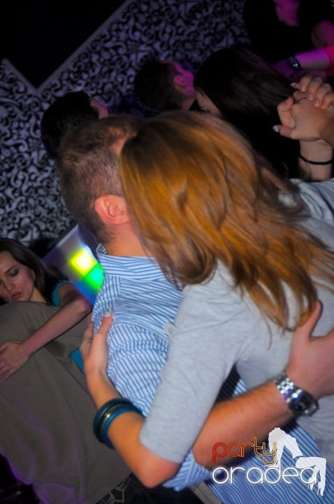 Seară de dans în Club Life,