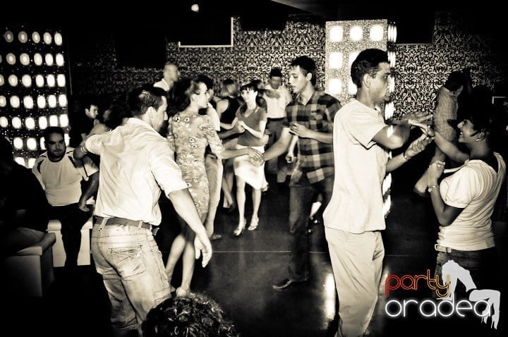 Seară de dans în Life Club, 
