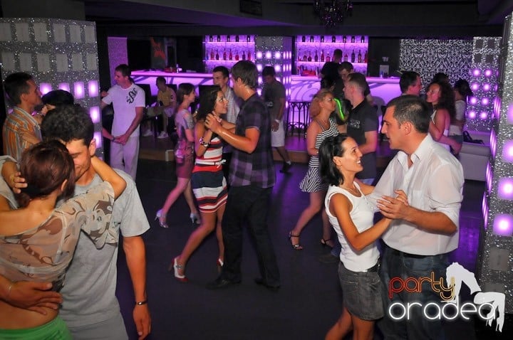 Seară de dans în Life Club, 