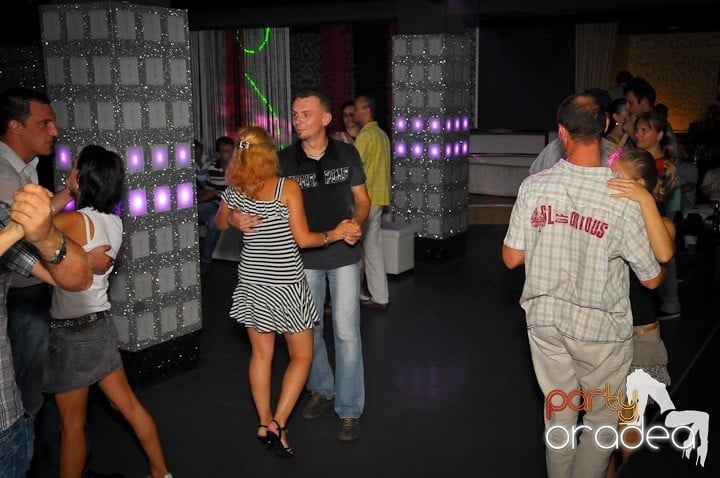 Seară de dans în Life Club, 