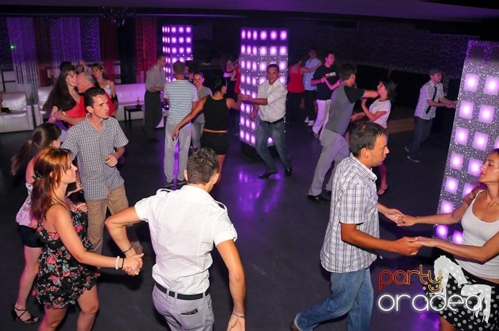 Seară de dans în Life Club, 