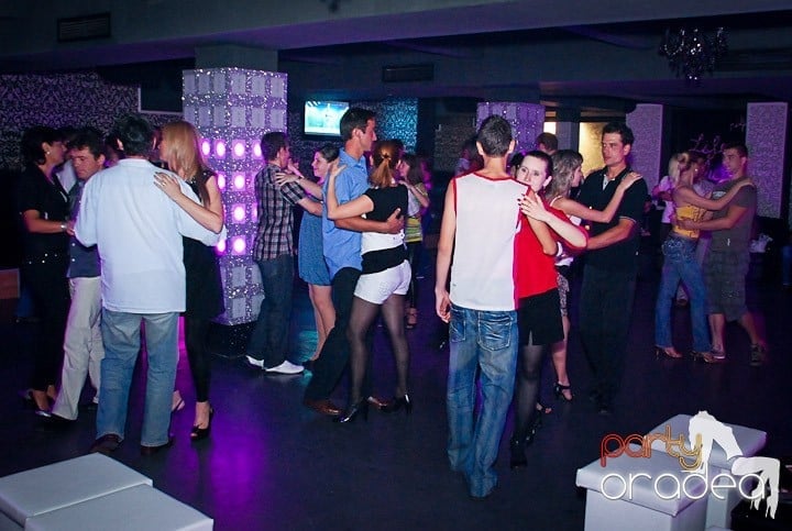 Seară de dans în Life Club, 