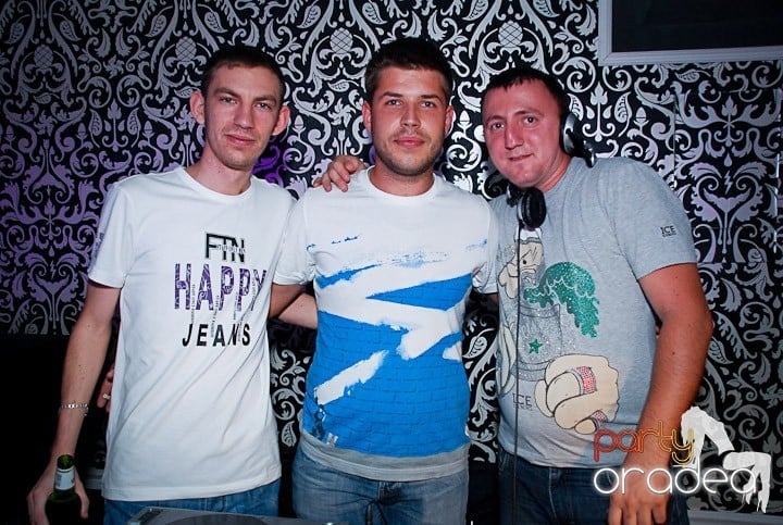 Seară de dans în Life Club, 