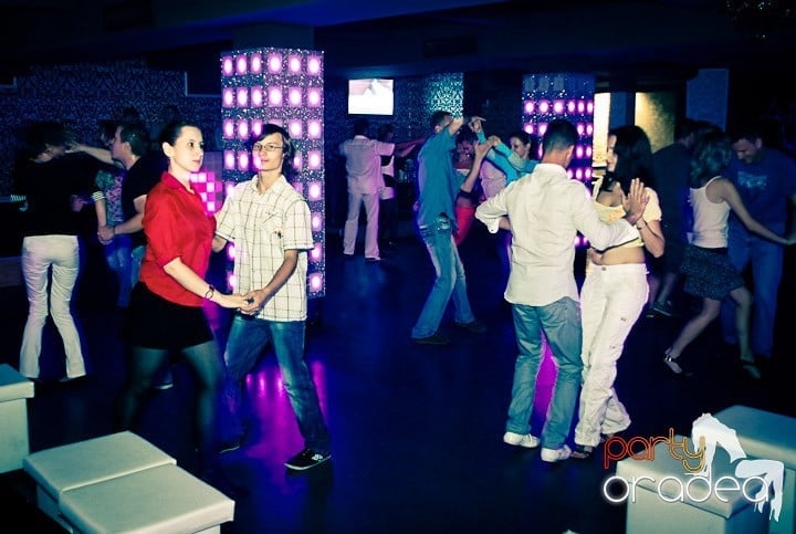 Seară de dans în Life Club, 