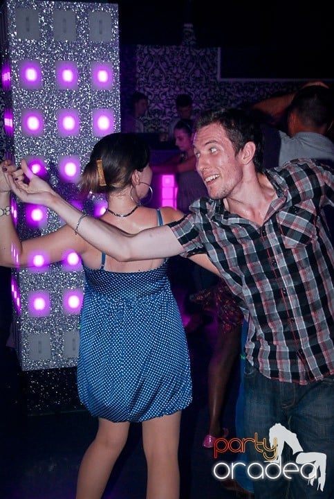 Seară de dans în Life Club, 