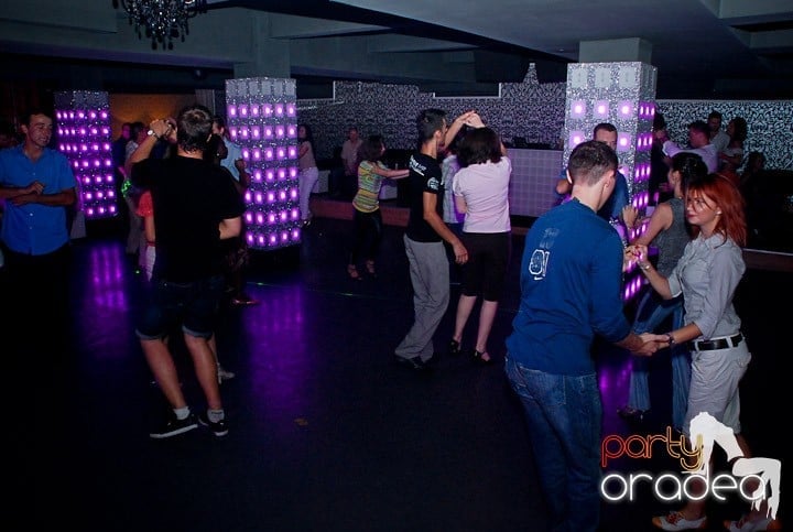 Seară de dans în Life Club, 