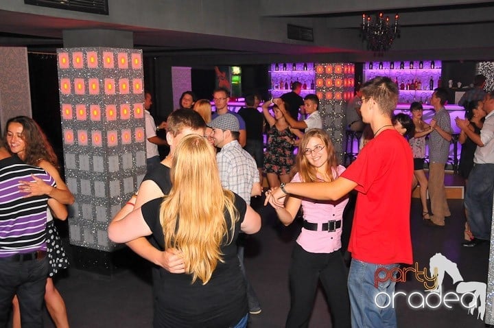 Seară de dans în Life Club, 