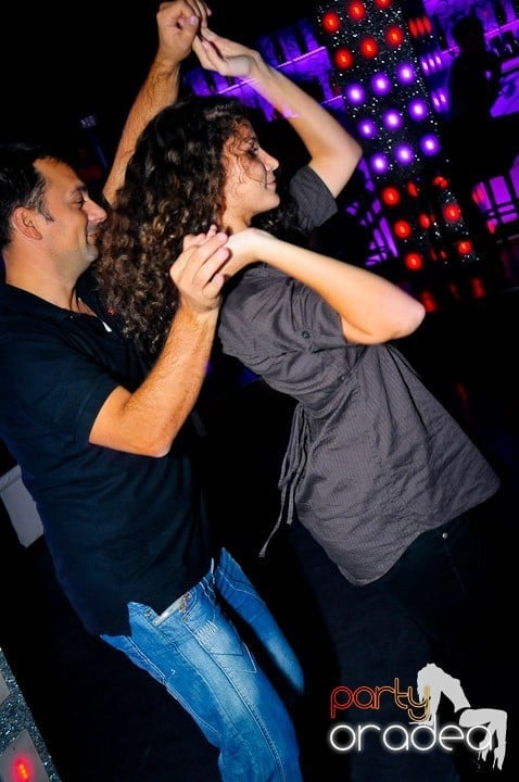 Seară de dans în Life Club,