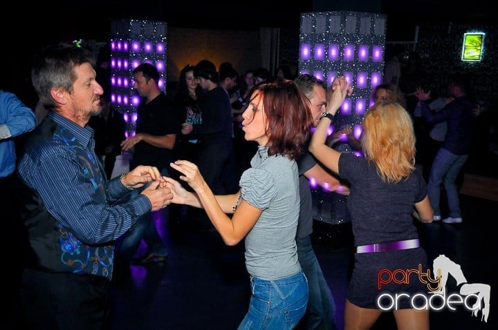 Seară de dans în Life Club,