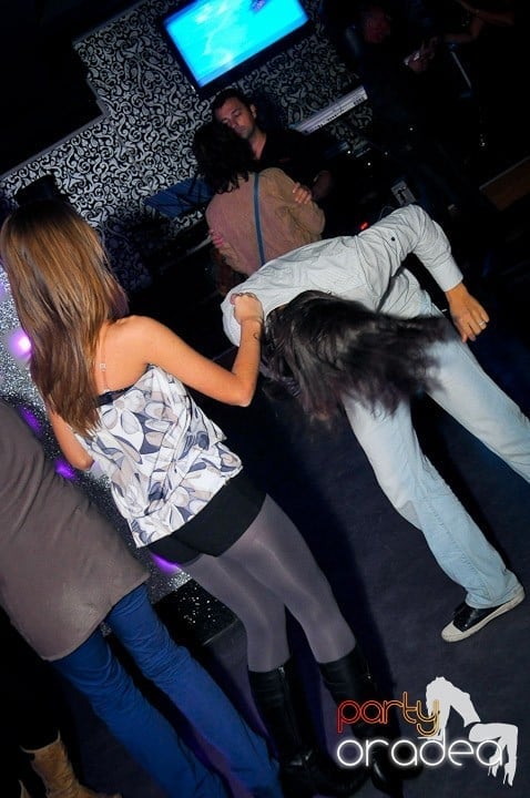 Seară de dans în Life Club,