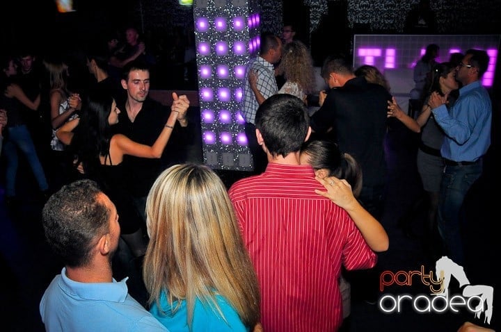 Seară de dans în Life Club,