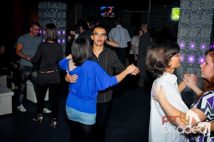 Seară de dans în Life Club,