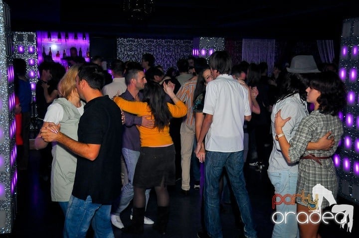Seară de dans în Life Club,