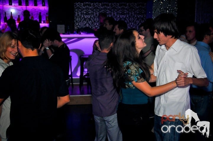 Seară de dans în Life Club,