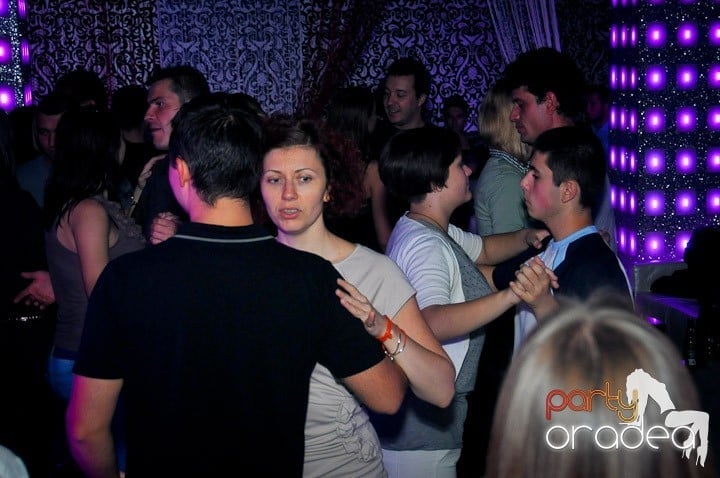 Seară de dans în Life Club,
