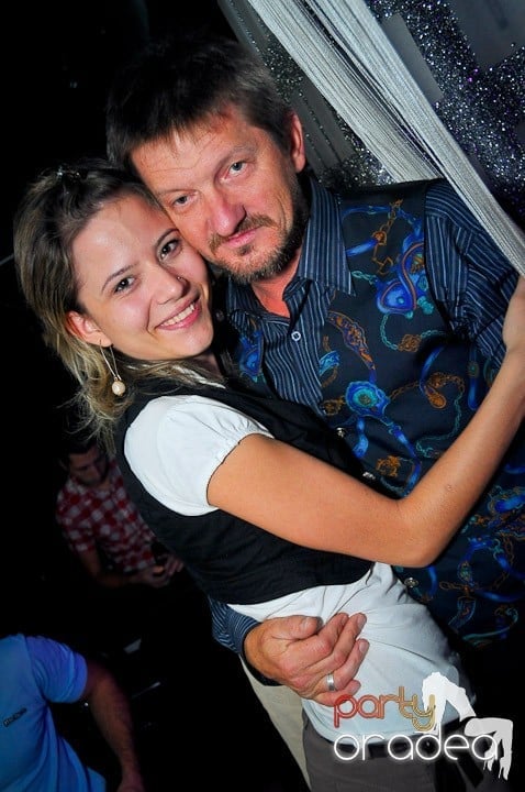 Seară de dans în Life Club,