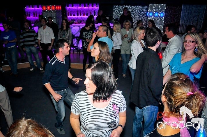 Seară de dans în Life Club,