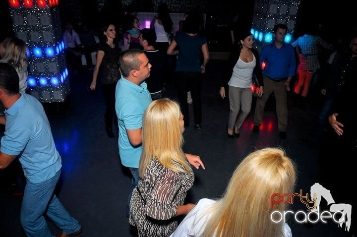 Seară de dans în Life Club,