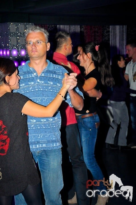 Seară de dans în Life Club,